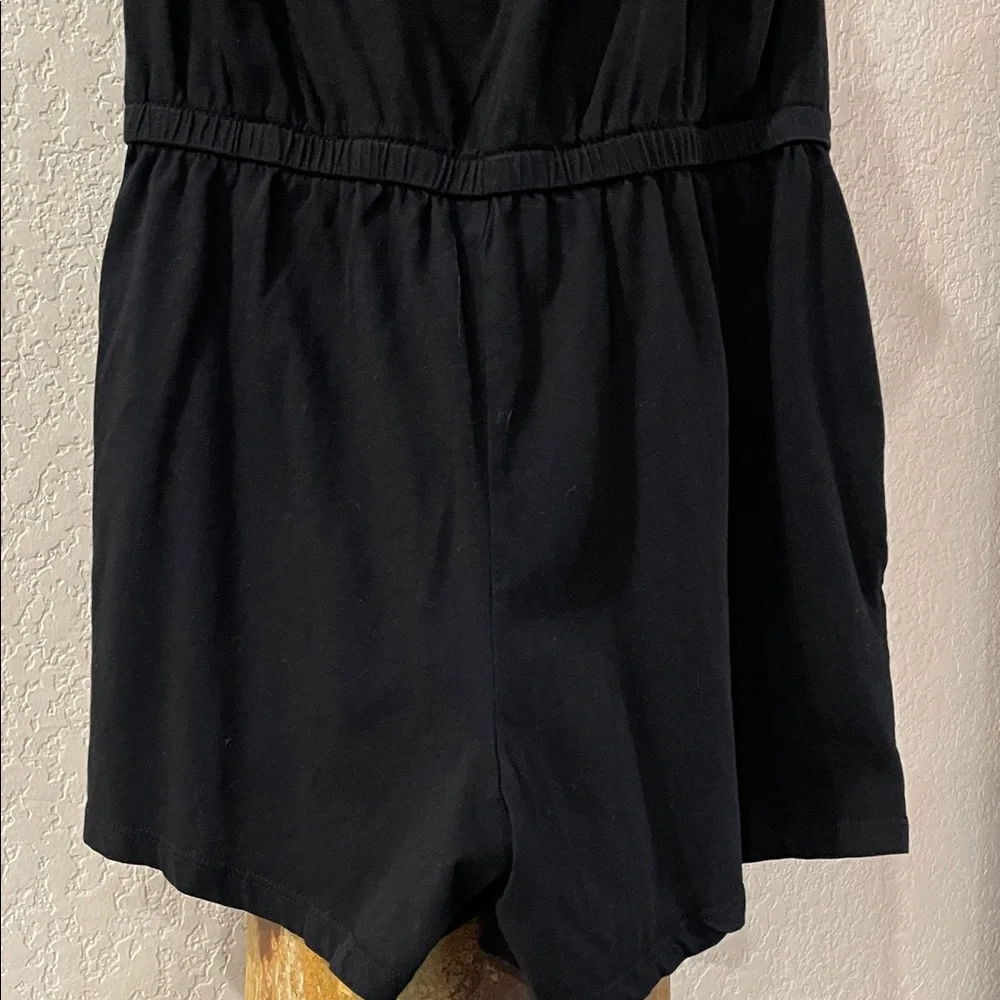Old Navy Black Off-Shoulder Romper Jr Girls XL (14-16) Ruffle neckline like new